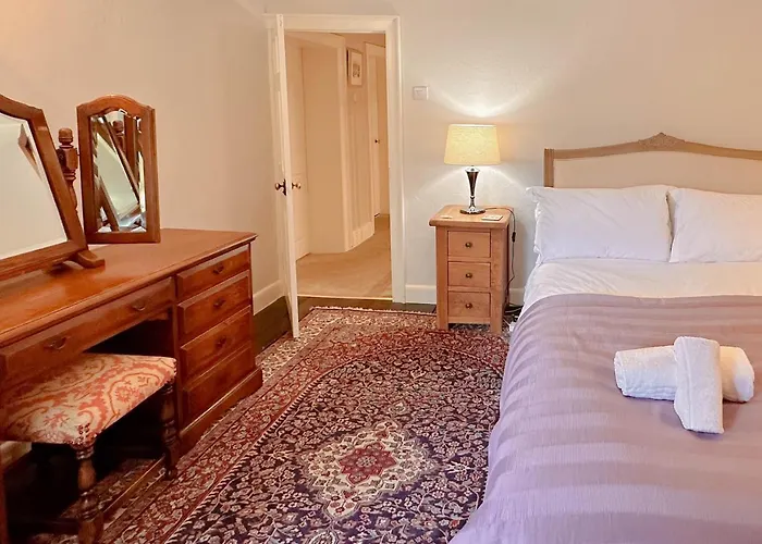 Holiday home Bridge House